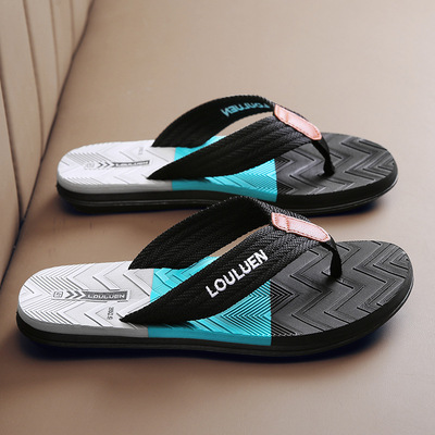 New slippers for men wearing casual beach men's flip-flops