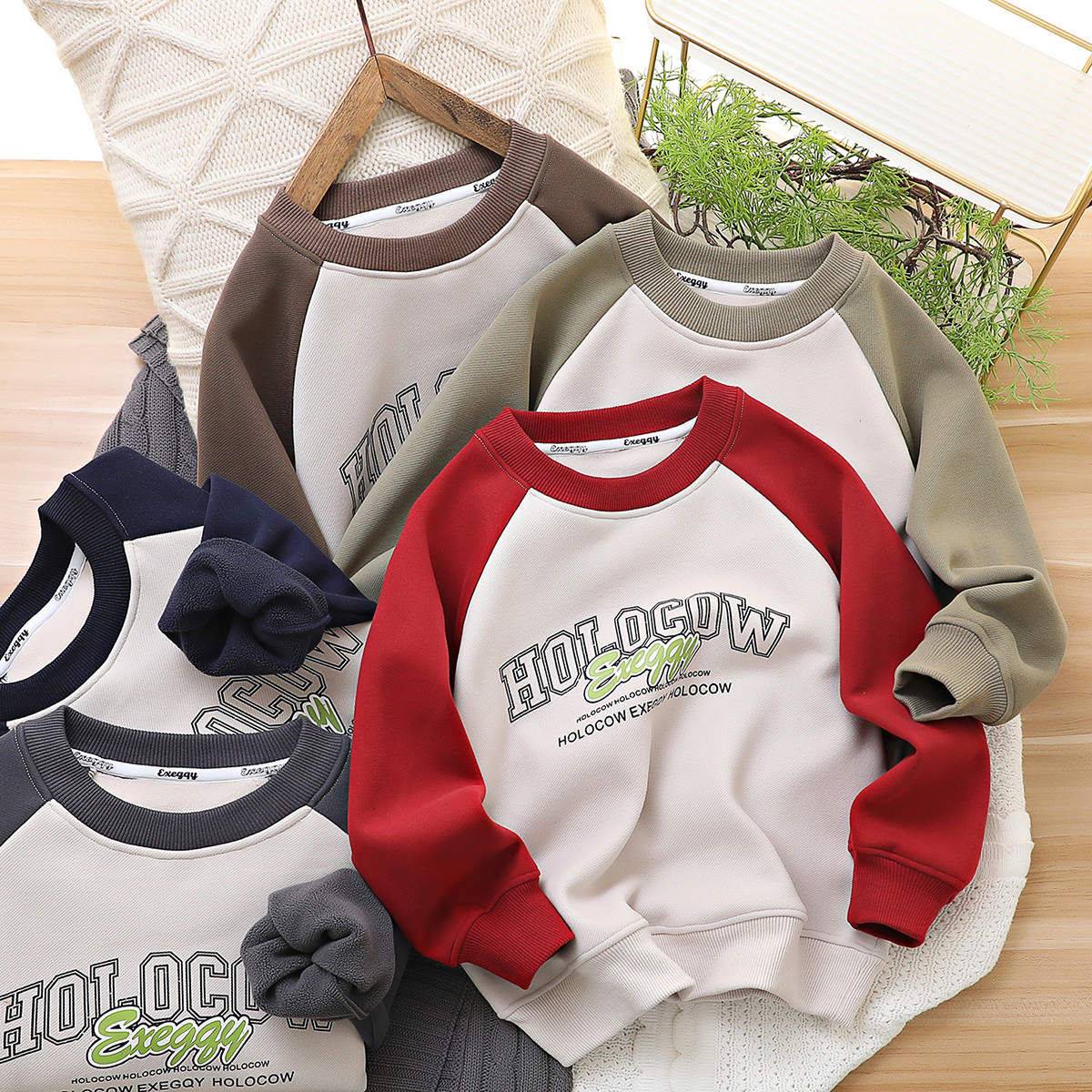 一体绒儿童圆领卫衣休闲秋冬