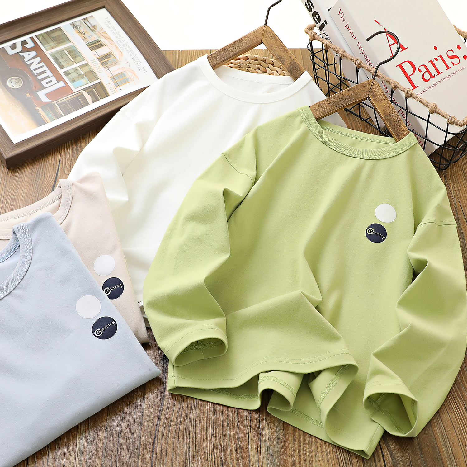 圆领休闲长袖纯色儿童打底衫