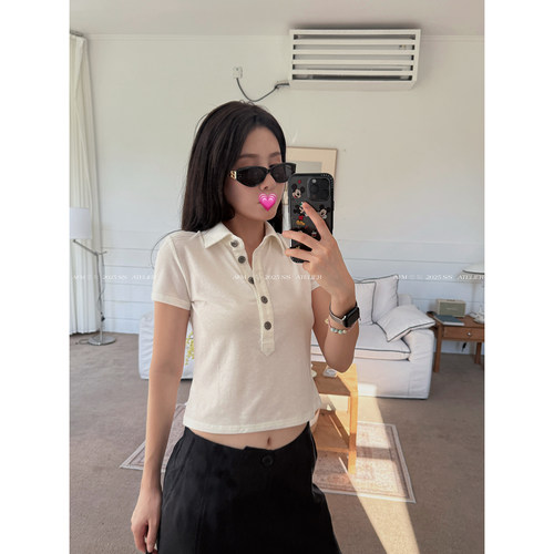 全员自留的金属扣polo针织短袖
