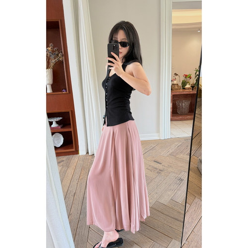 不规则解构半裙独特设计