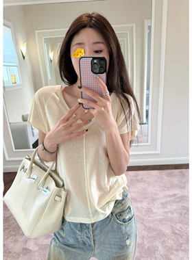 chao舒适好穿 慵懒V领t恤打底 【微透】慵懒风松弛感穿搭打底t恤