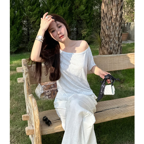 轻盈人鱼大领口斜肩麻棉慵懒