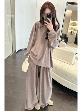 语言匮乏 穿上不想脱加绒套装 上衣/裤子/裙 秋冬高级感显瘦套装