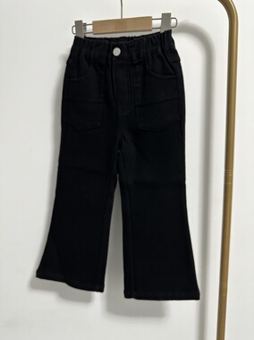 宝儿w女宝黑色加绒牛仔喇叭裤，带弹力，0905