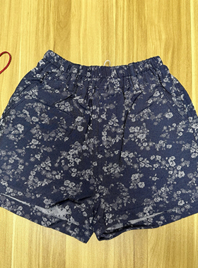 宝儿w女宝蓝色休闲短裤，提花工艺，0690