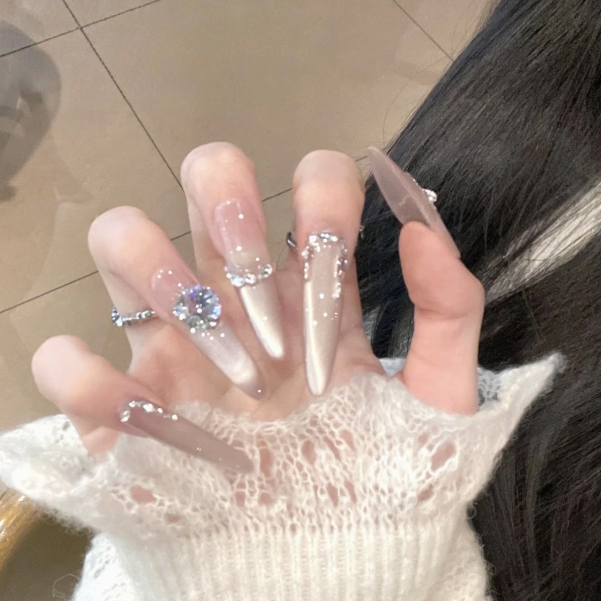 高级感裸粉爆闪钻猫眼美甲可拆卸