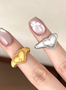 中古风拉丝爱心金属戒指女轻奢甜美精致个性时尚优雅百搭指环戒子