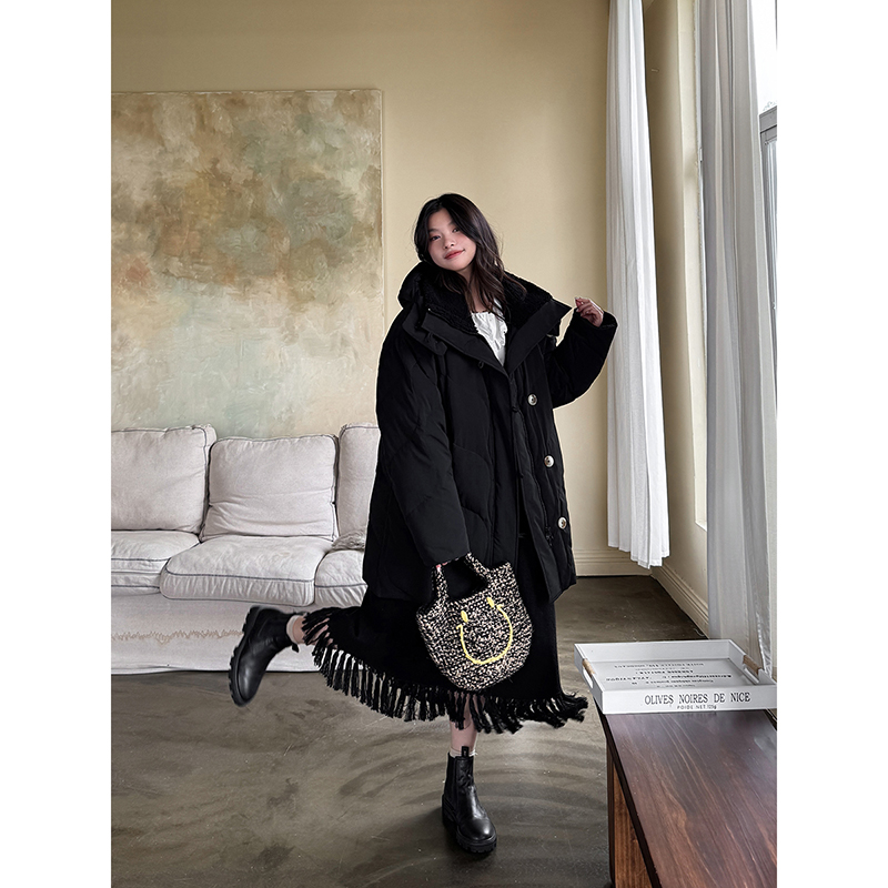 安妮森林防泼水白鹅绒连帽羽绒服