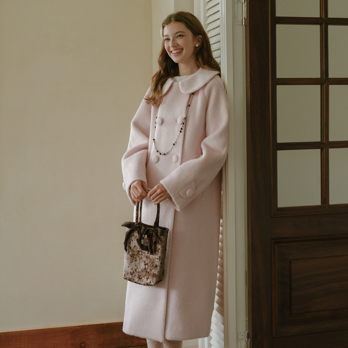 粉色毛呢大衣外套&针织披肩帽子