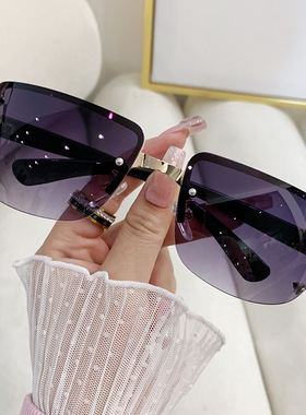 新款跨境时尚网红半框太阳镜女潮街拍镶钻户外太阳镜潮流百搭墨镜