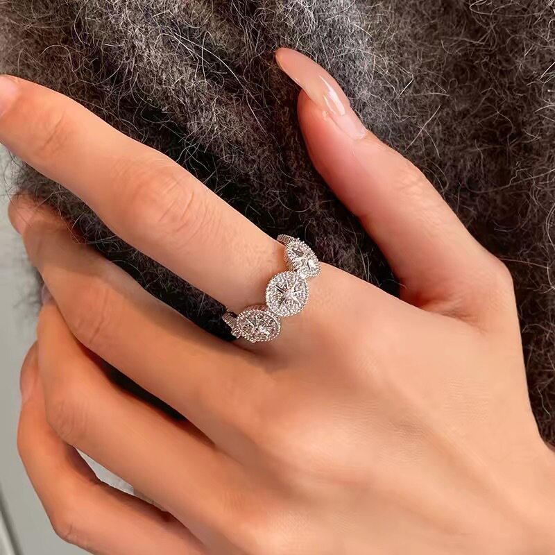 S925纯银镀白金轻奢微镶锆石八芒星戒指女欧美时髦小众高级感指环