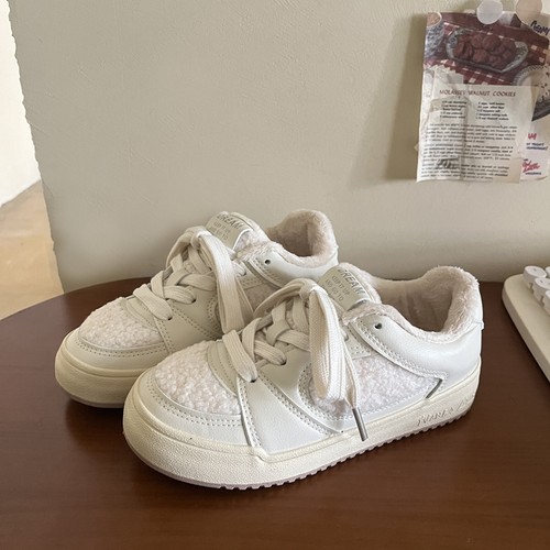 林先叁 通勤百搭保暖鞋子2025新款加绒板鞋女款厚底小白鞋二棉鞋