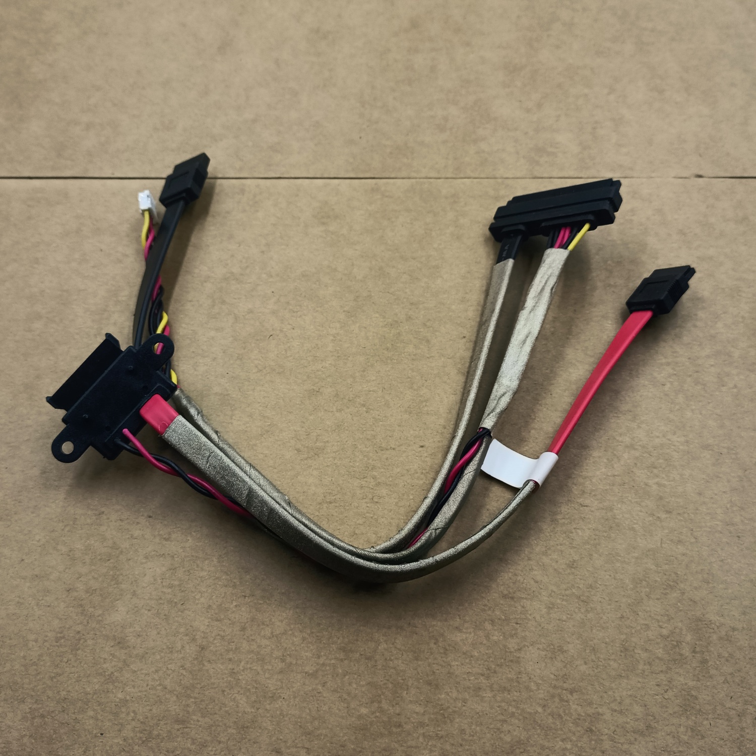 联想一体机B305硬盘数据线