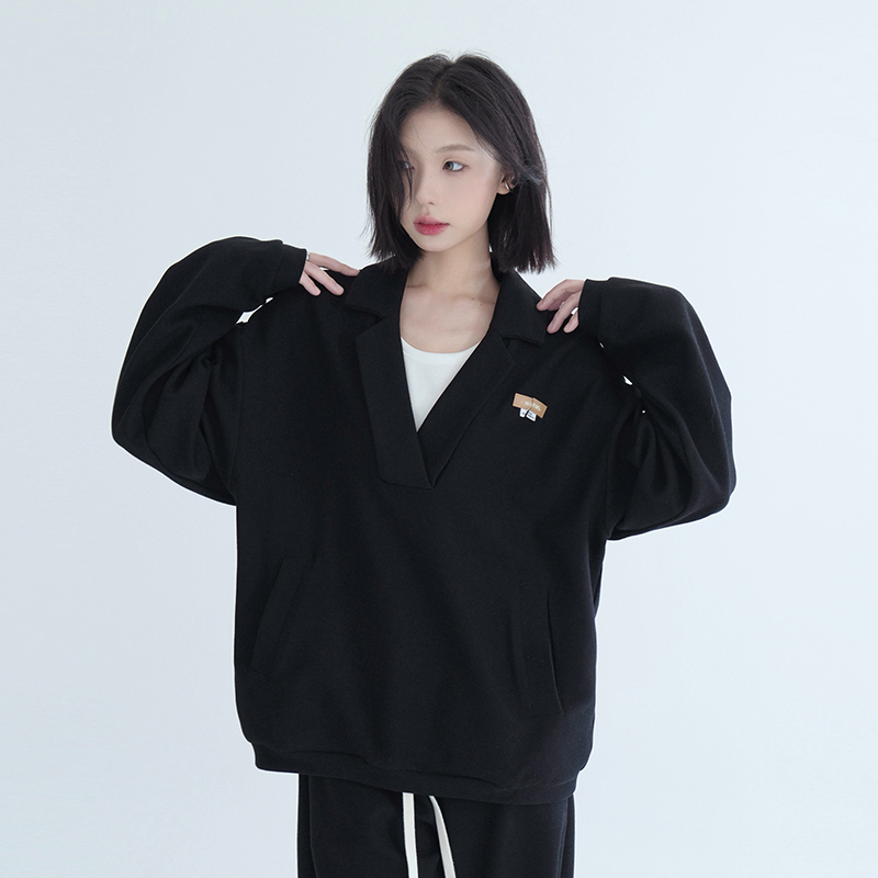 万有引力博物馆 假两件翻领卫衣女春秋款2024年新款宽松早秋上衣