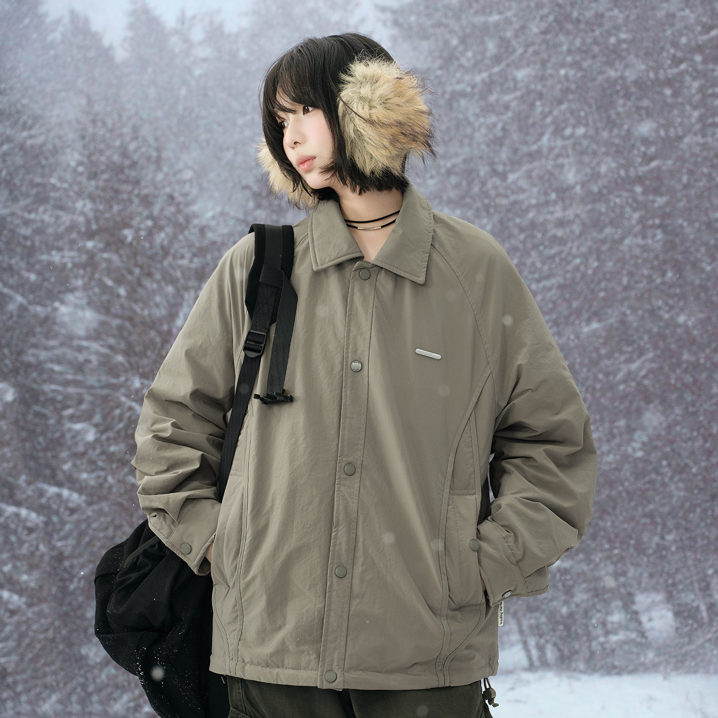 万有引力博物馆 纯色翻领羽绒服女冬季保暖90白鸭绒冬装夹克外套