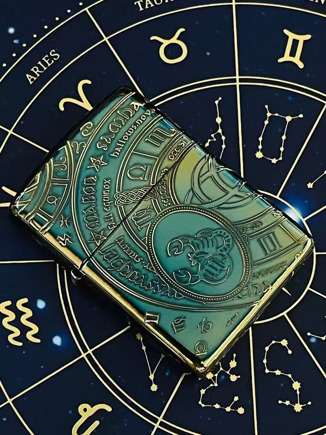 zippo煤油防风打火机正品盔甲熏铜烤蓝双面唐草男士礼物十二星座