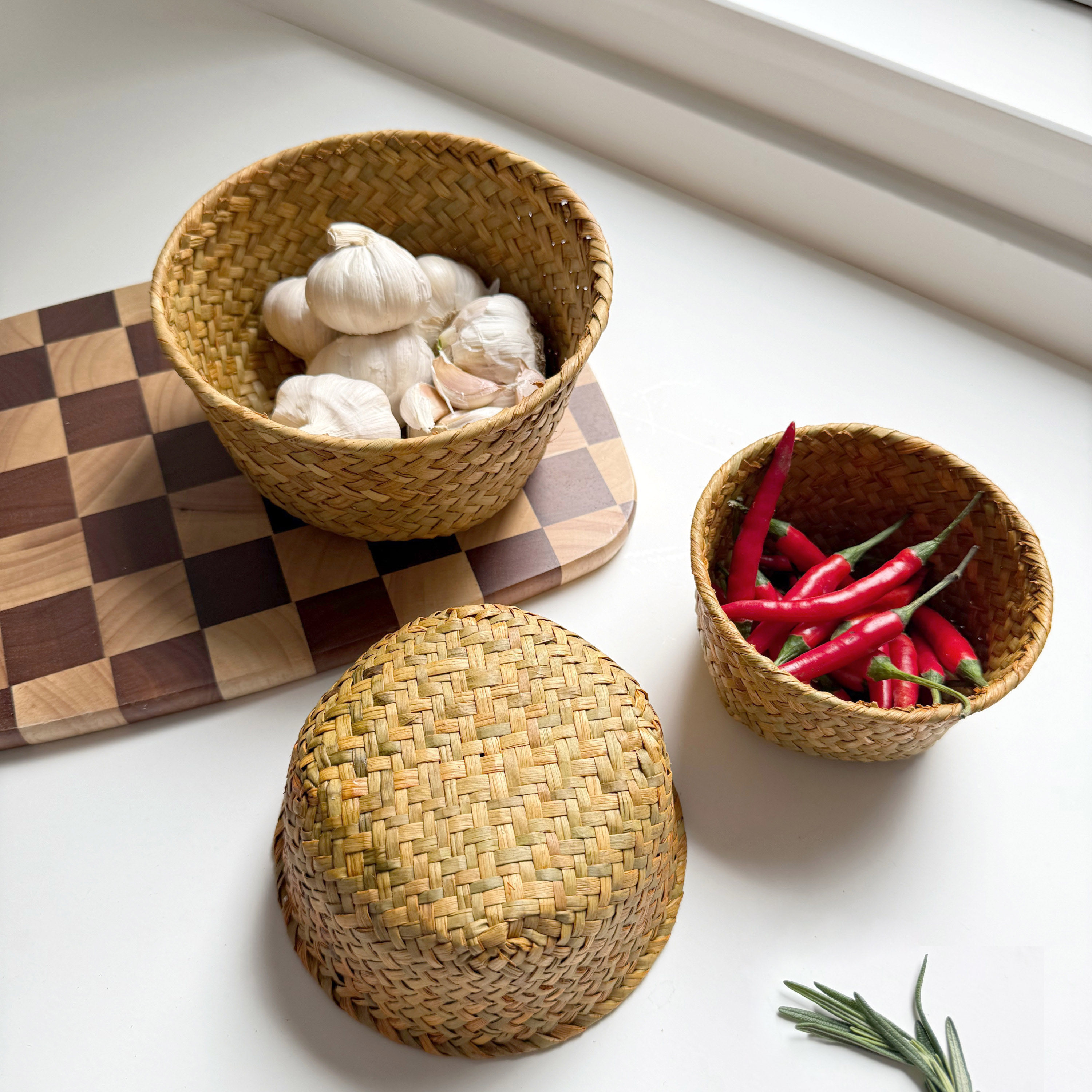 天然海草手工编织收纳篮水果零食面包篮草编储物篓厨房姜蒜置物篮