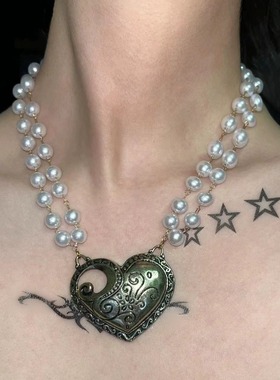 原创手作复古宫廷y2k不规则珍珠小众高级感爱心浮雕项链 辣妹饰品