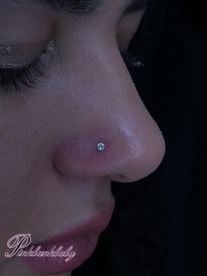 pinkbankbaby钛合金G23镶钻圆钻插入式平底唇钉鼻钉耳钉穿刺饰品