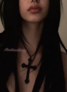 原创自制y2k亚文化个性小众哥特朋克十字架吊坠皮蜡绳项链女