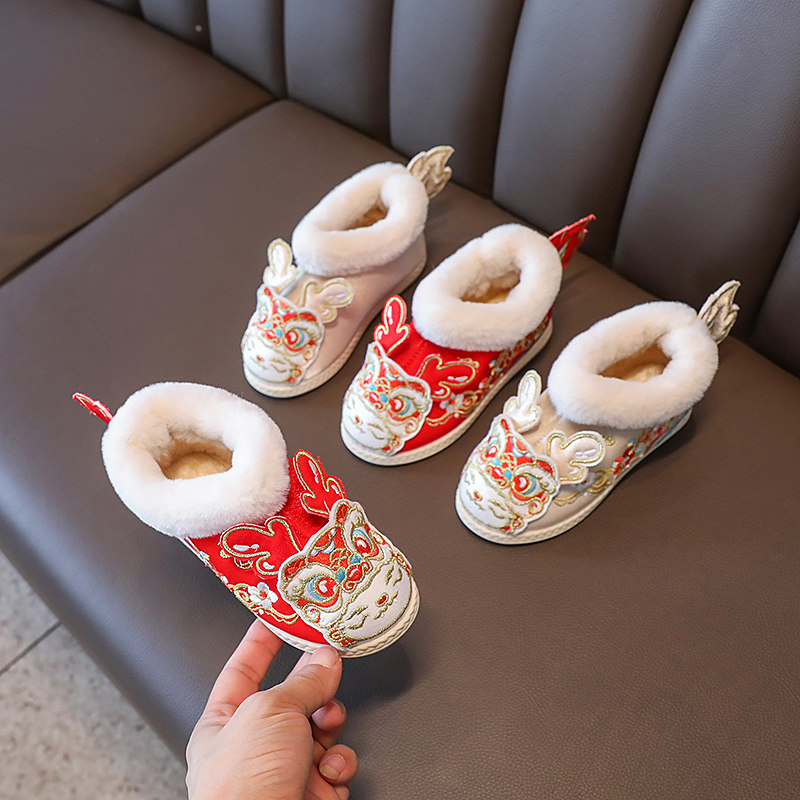 女童绣花鞋冬加绒棉鞋拜年鞋年服鞋儿童汉服鞋老北京公主古装童靴,童鞋/婴儿鞋/亲子鞋,儿童汉服鞋,淘宝优惠券,粉丝福利购,淘宝优惠卷