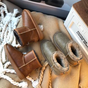 真皮防水防滑羊皮毛一体雪地靴女款2025新款皮面冬季平底短筒棉鞋