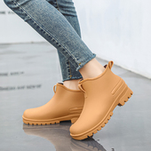 冬季 厨房轻便耐磨防水鞋 外穿加绒雨鞋 短筒防滑胶鞋 女 时尚 雨靴女款