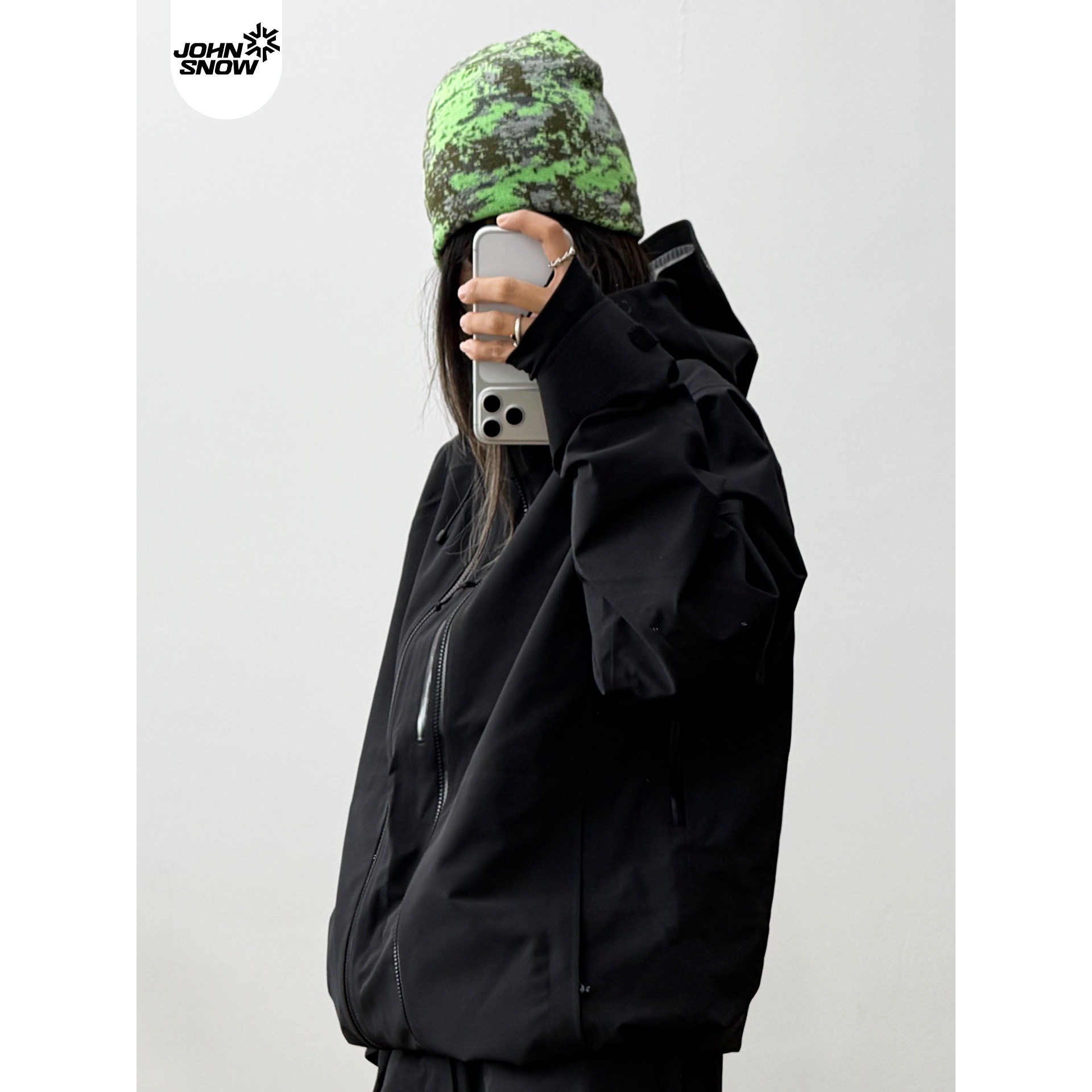 超好看!25新款全压胶硬壳滑雪服