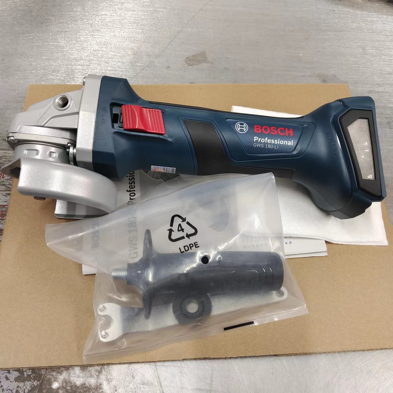 博世角磨机GWS180-LI裸机