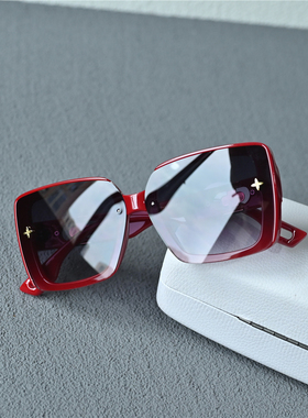 大红色女士太阳镜方形墨镜女款高档四叶草渐变色太阳眼镜防紫外线