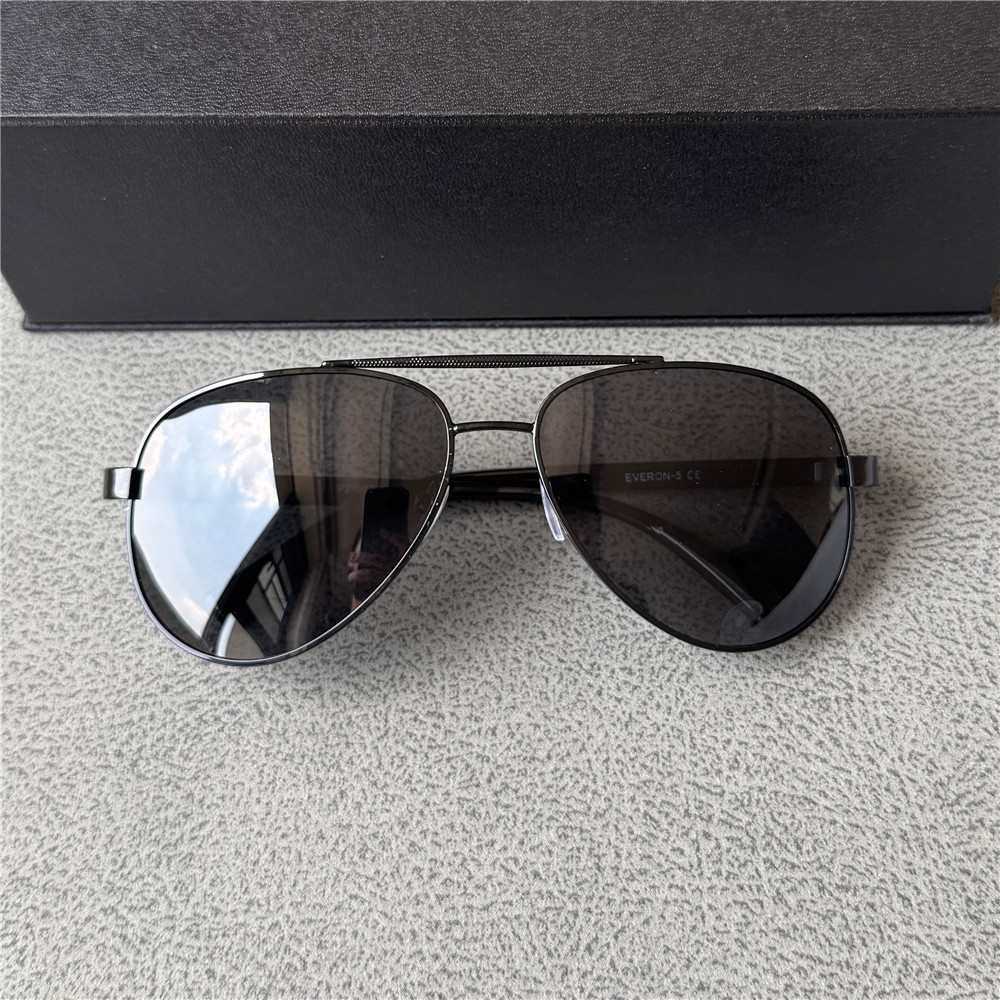 双梁偏光飞行员太阳镜男士时尚蛤蟆镜潮流开车防紫外线护目墨镜女