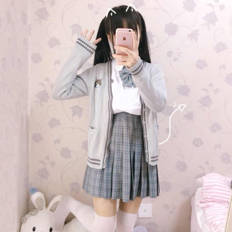 新款可爱长袖软妹刺绣针织开衫纯色V领女学院风针织衫款外套在类目 女装/女士精品, 毛针织衫中 - 来自Buy2taobao.com提供专业的淘宝代购服务