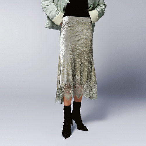 UR国内代购2025冬季女装气质魅力丝绒蕾丝拼接修身半裙UWG550137