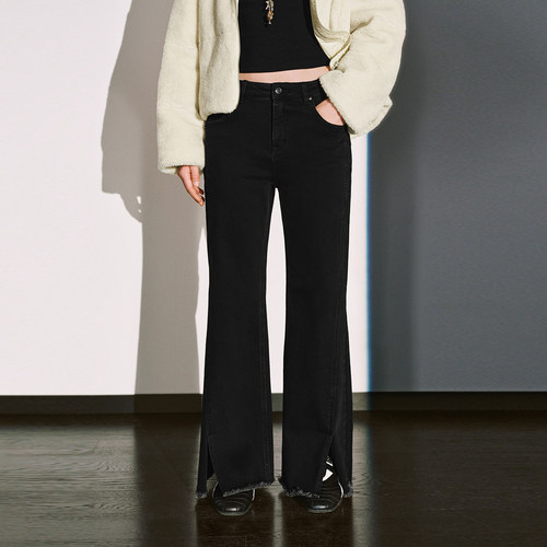 UR国内代购2025冬季女装复古摩登毛边立缝喇叭牛仔长裤UYY850298