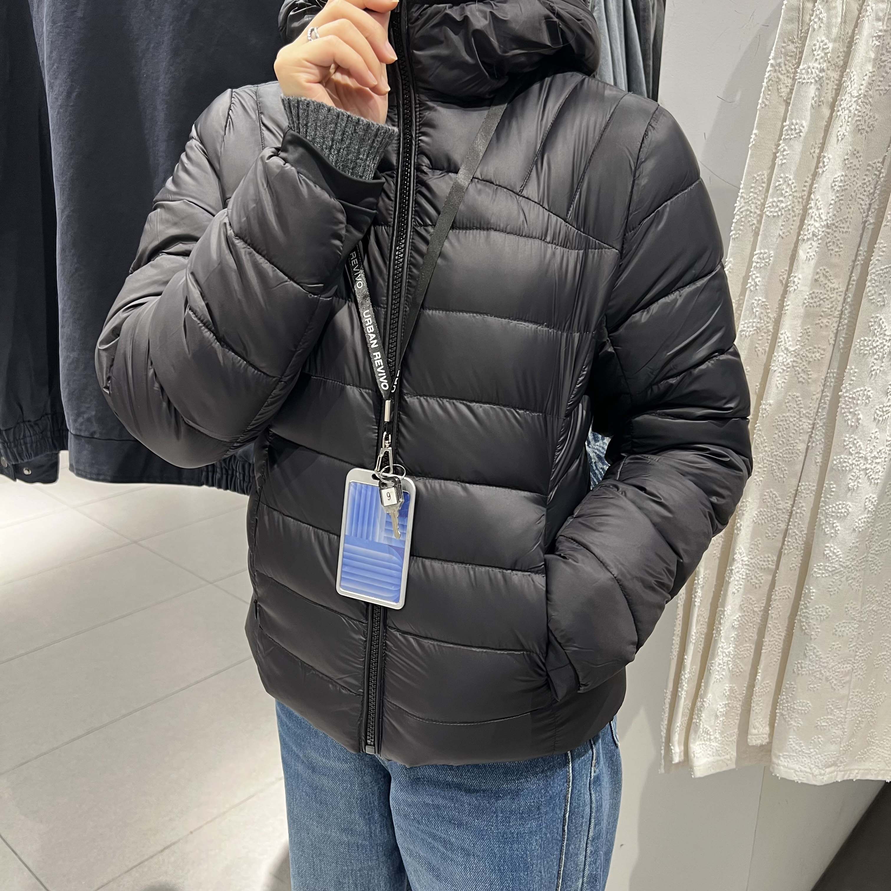 UR国内代购2025冬季女装休闲连帽绗缝插袋短款羽绒外套UYY150108