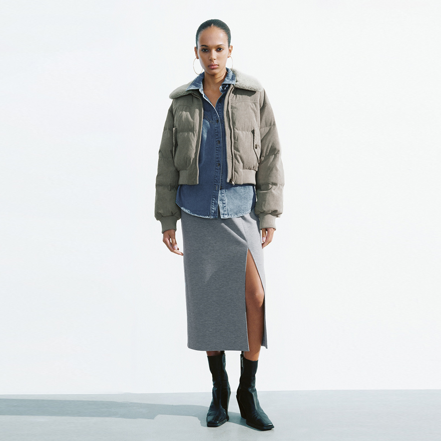 UR国内代购2025冬季女装时尚休闲复古羊羔毛领羽绒外套UYL150032