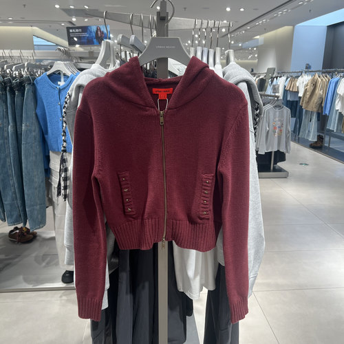 UR国内代购2025秋季女装潮流连帽铆钉插袋短款针织开衫UYV950096