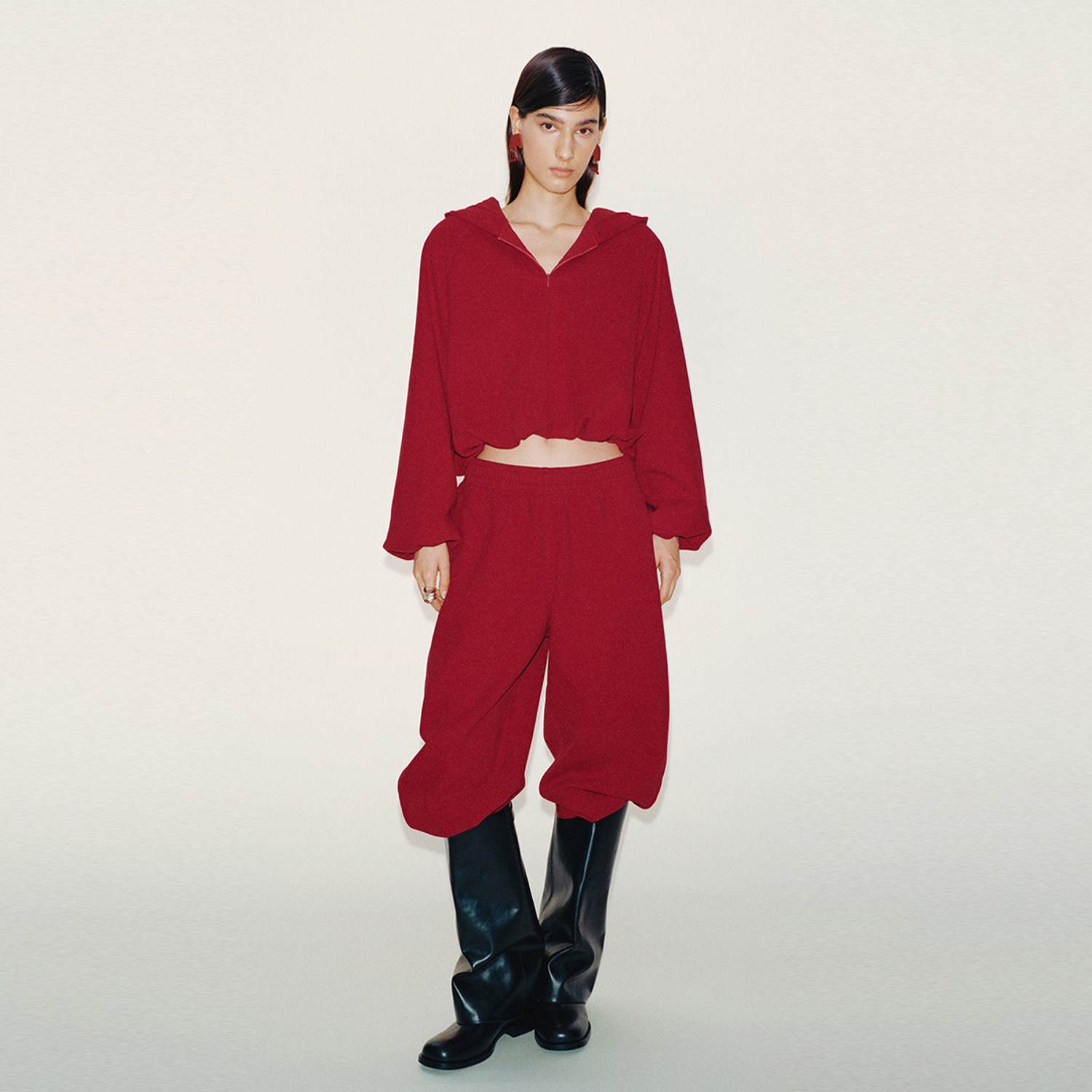 UR国内代购2026春季女装休闲简约连帽拉链收腰红色卫衣UWH460008,女装/女士精品,卫衣/绒衫,淘宝优惠券,粉丝福利购,淘宝优惠卷