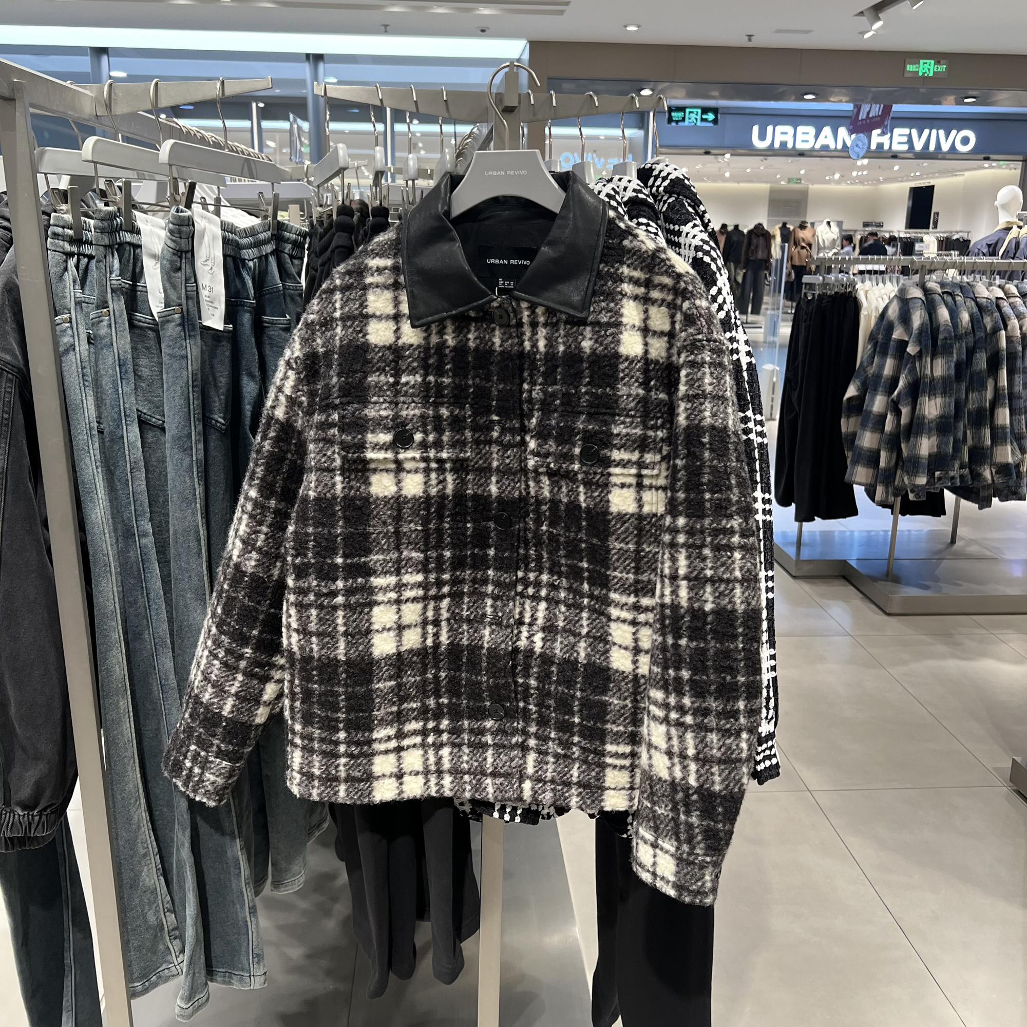 UR国内代购2025冬季男装时尚拼接翻领格纹毛呢夹克外套UMF150105