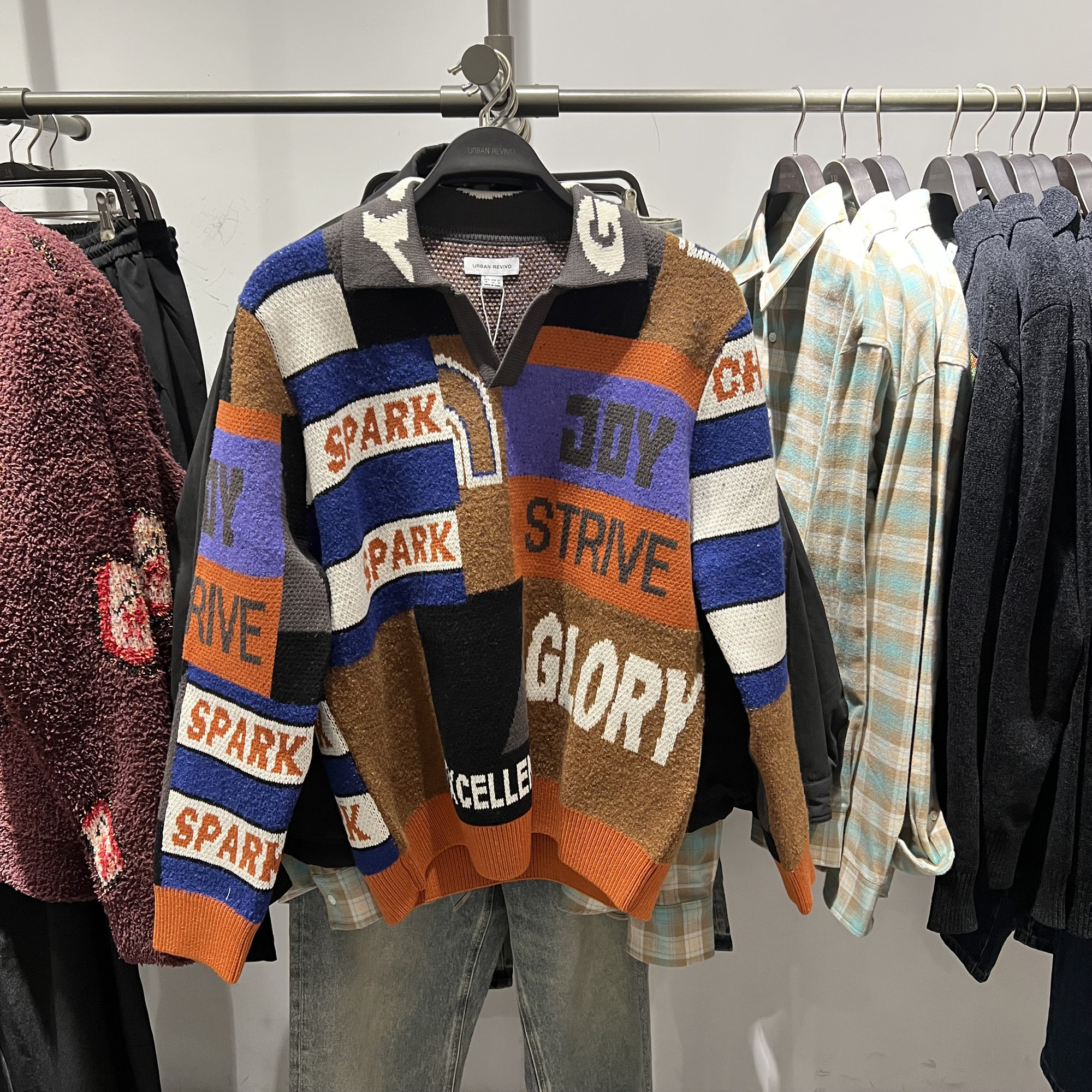 UR国内代购2026春季男装复古撞色拼接字母提花针织开衫UUV960010,男装,针织衫/毛衣,淘宝优惠券,粉丝福利购,淘宝优惠卷