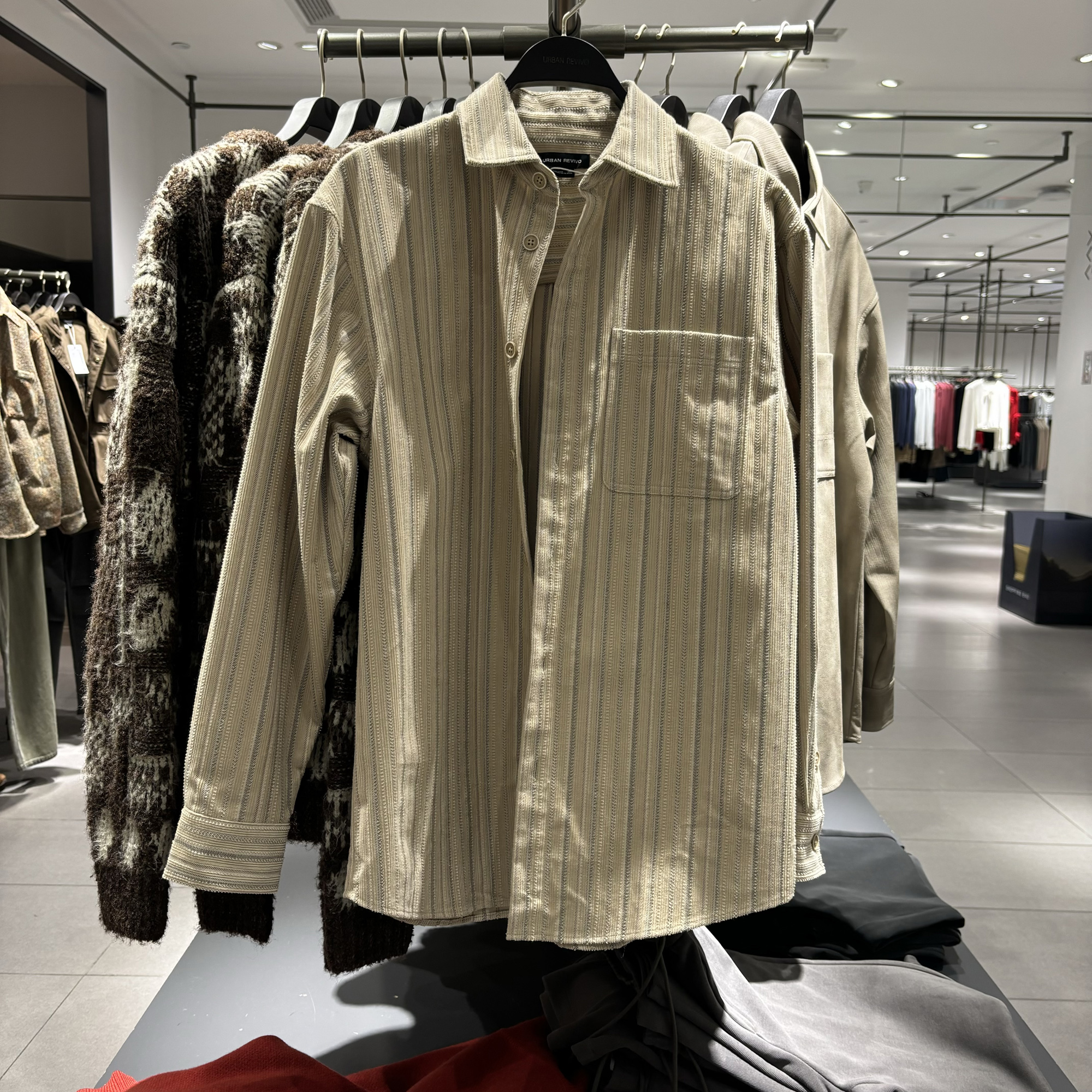 UR国内代购2025春季男休闲轻通勤撞色条纹长袖开襟衬衫UML250006