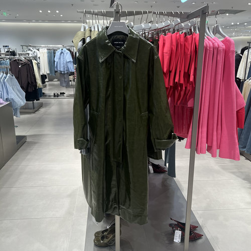 UR国内代购2025春季女装摩登魅力氛围感长款系带PU大衣UWG150007