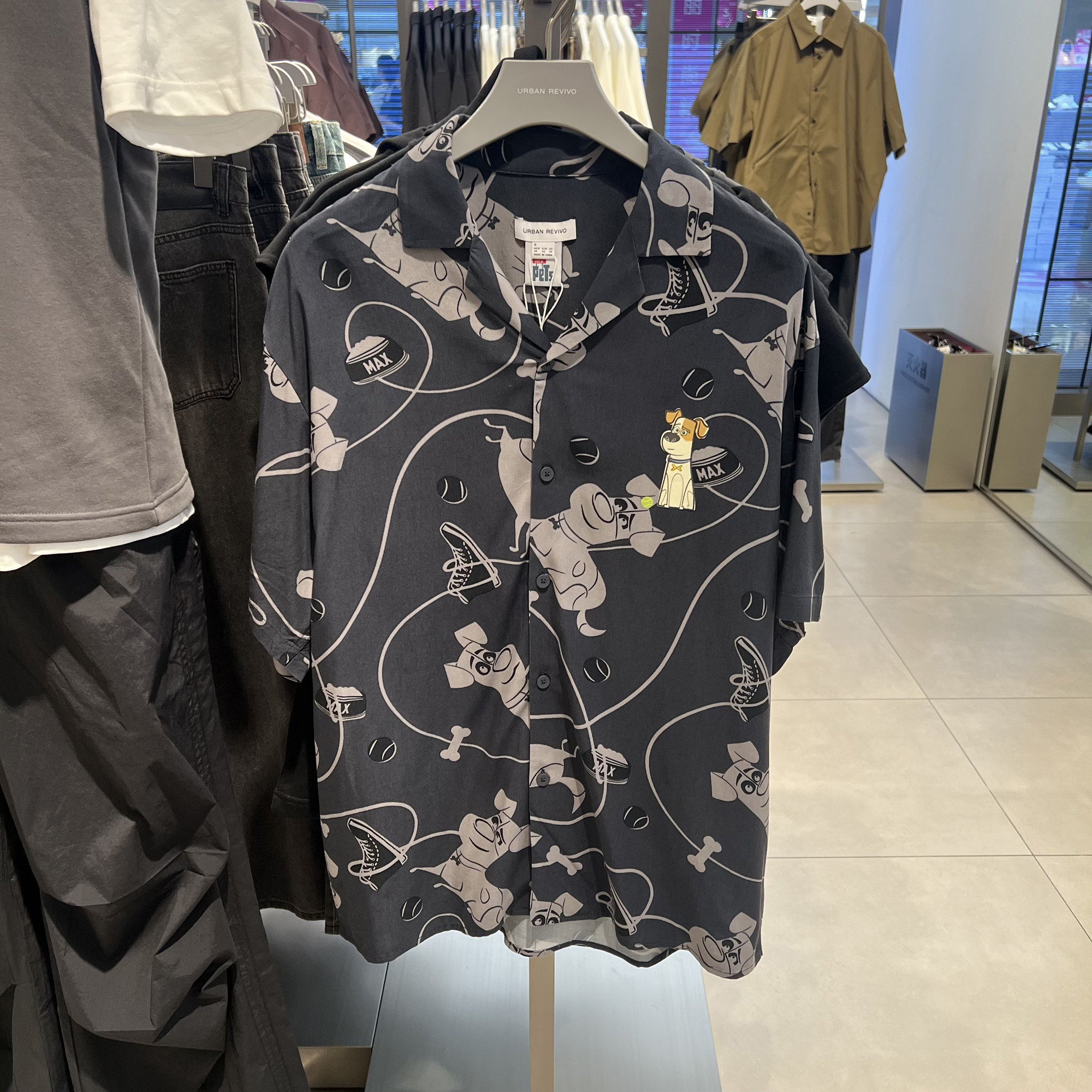 UR国内代购2026夏季男装爱宠大机密印花莱赛尔开襟衬衫UUV260040