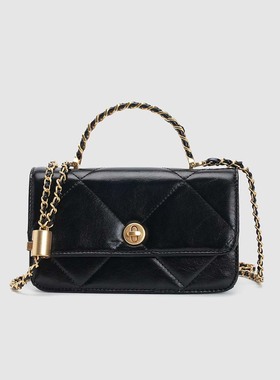 UR国内代购2025冬季女士菱格链条锁扣翻盖手提斜挎包UAWB60013