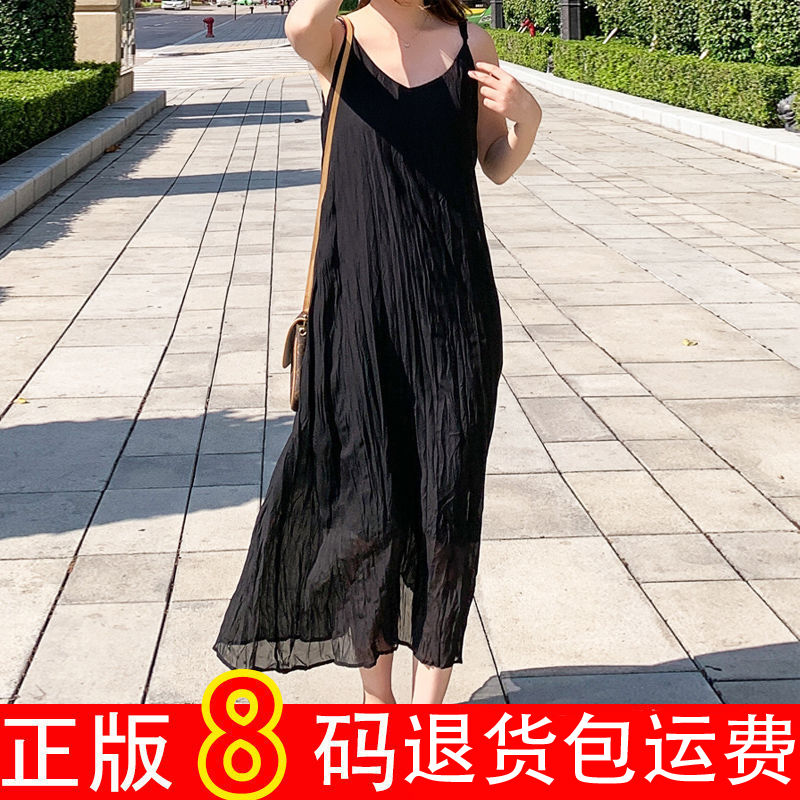 2025春夏新款吊带连衣裙女白色雪纺褶皱打底宽松大码胖mm黑色长裙