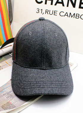 秋冬男硬顶潮字母刺绣弯檐保暖鸭舌帽子女冬天毛呢红色字母棒球帽