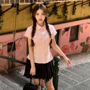 法式韩系休闲可爱粉色收腰短袖衬衫女春夏季外穿宽松短款翻领上衣