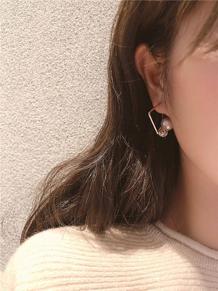 韩国鸟巢珍珠金属镂空耳环耳饰在类目 女装/女士精品, 抹胸中 - 来自Buy2taobao.com提供专业的淘宝代购服务