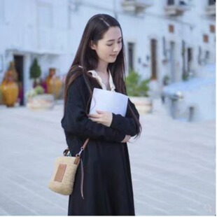 郭碧婷古力娜扎明星同款2024花边领宽松显瘦卫衣荷叶边A字连衣裙
